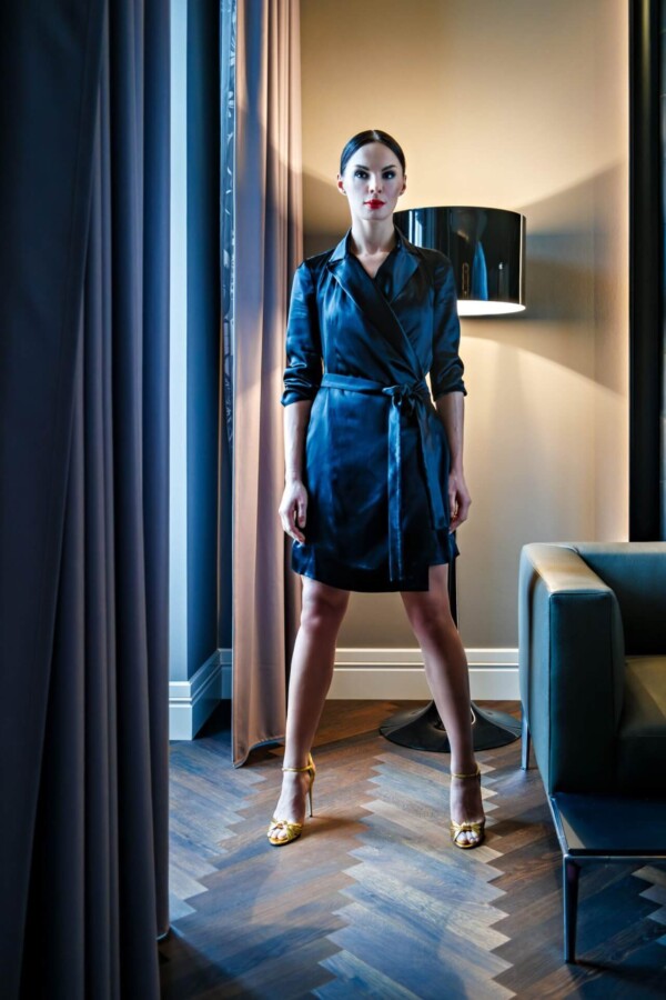 Kleid, Wickelkleid, Schwarz, Satin, glänzend, 3/4 Arm, Knielang