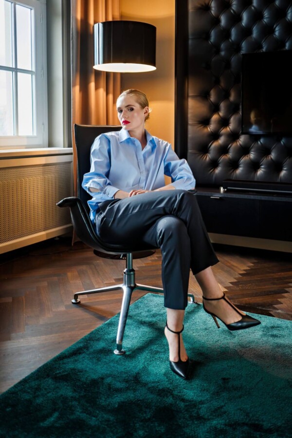 Oversized-Bluse in Blau – Bild 3