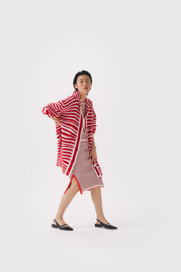 Oversize-Strickjacke Rot-Weiß gestreift – Bild 3