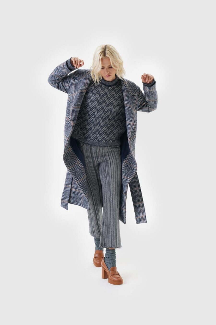 Wollmantel kariert in blau-grau-Nuancen