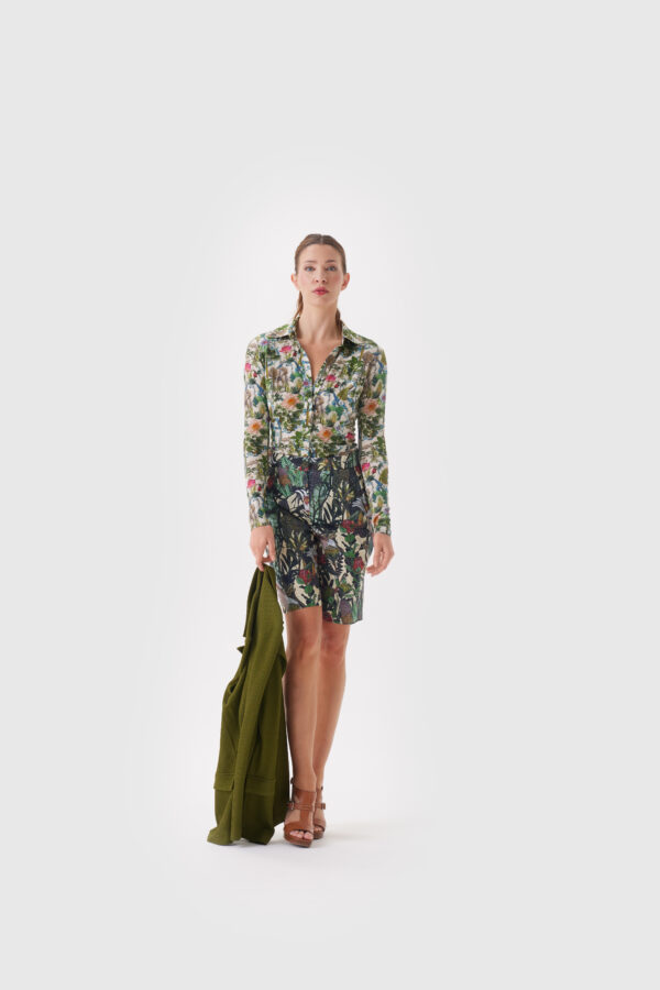 Grüne Bluse mit Muster – Feminine Eleganz mit modernem Fashion-Design – Bild 2
