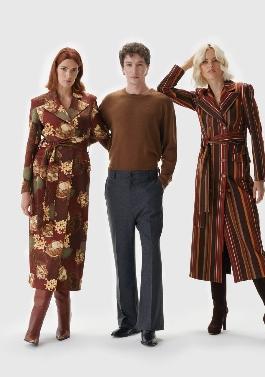 Mantelkleid im gestreiften Design